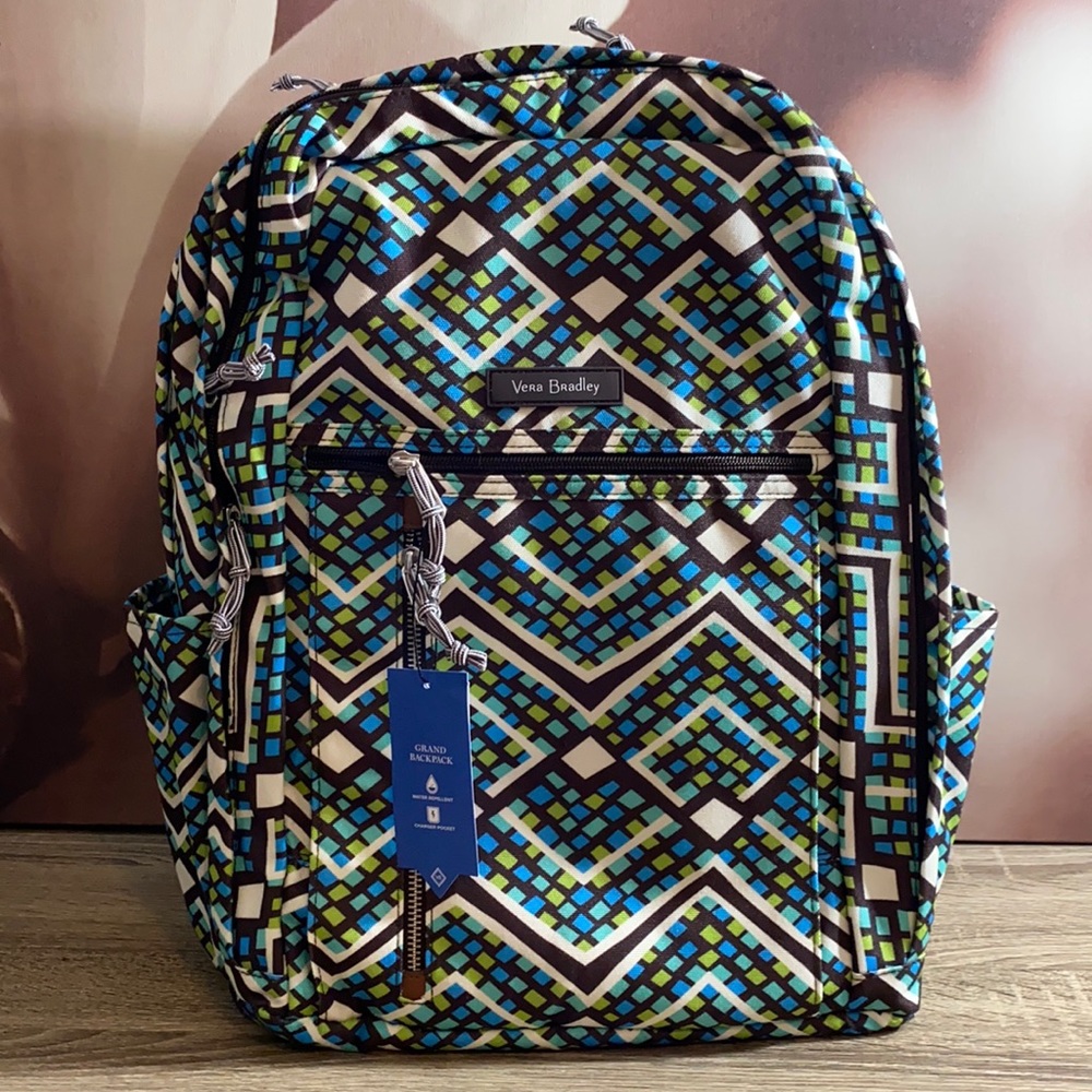 VB Lighten Up Grand Backpack NWT